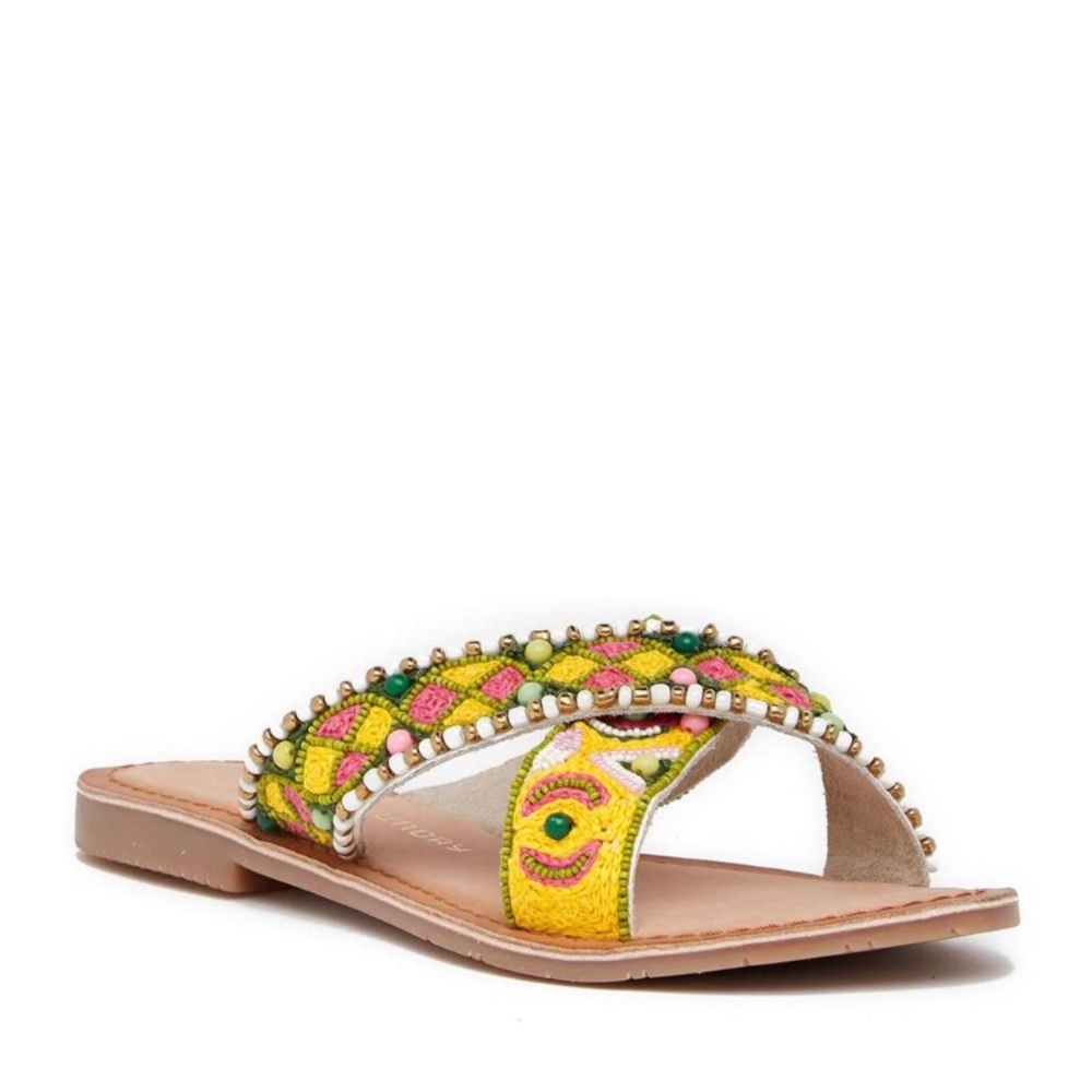 NIB • Chinese Laundry • Penelope Crisscross Sandal
